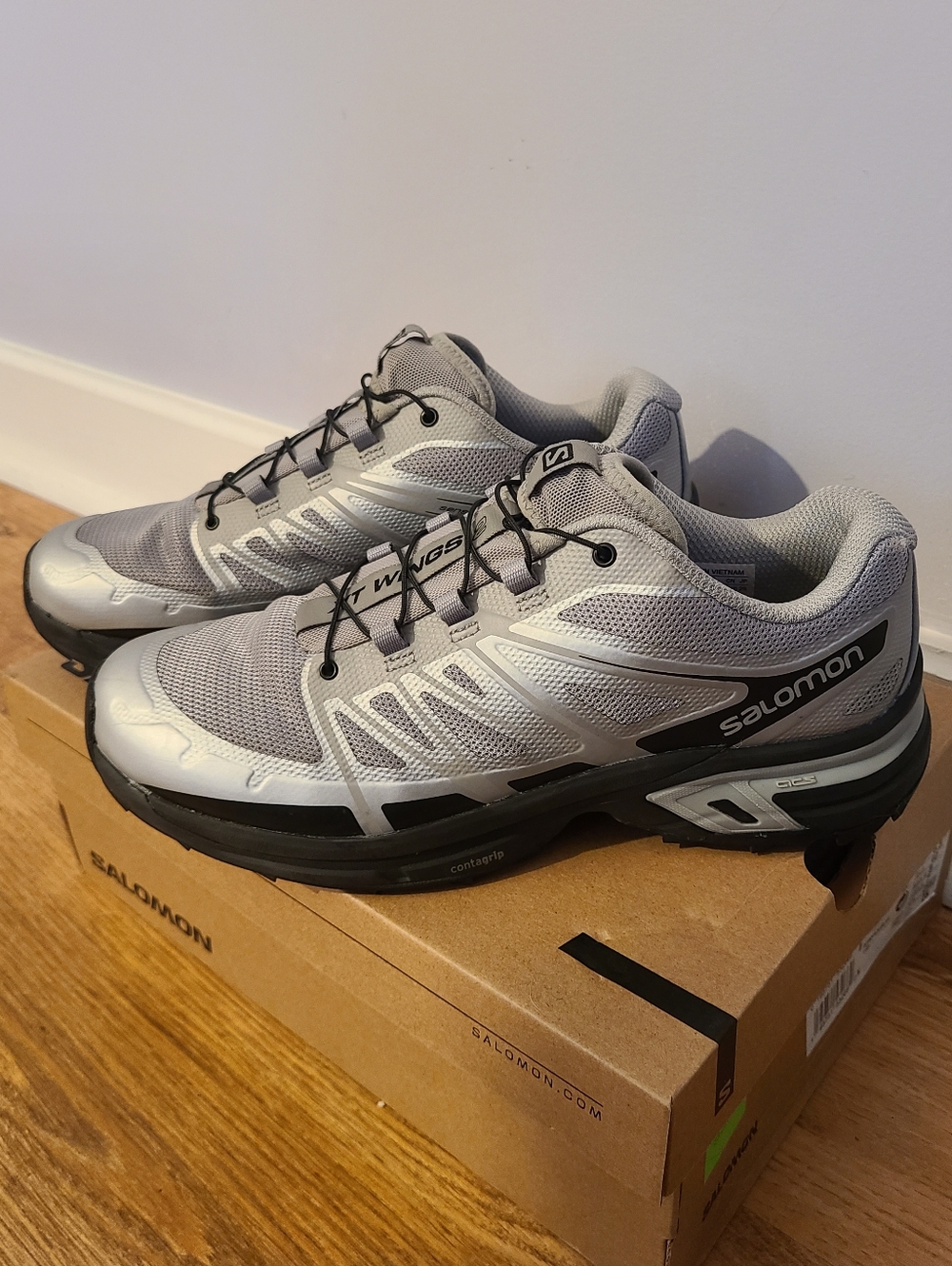 👟Salomon XT- Wings 2 in Ghost Grey/Silver Reflective/Black size 7 Mens/8 Womens